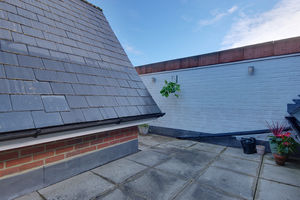 Roof Terrace- click for photo gallery